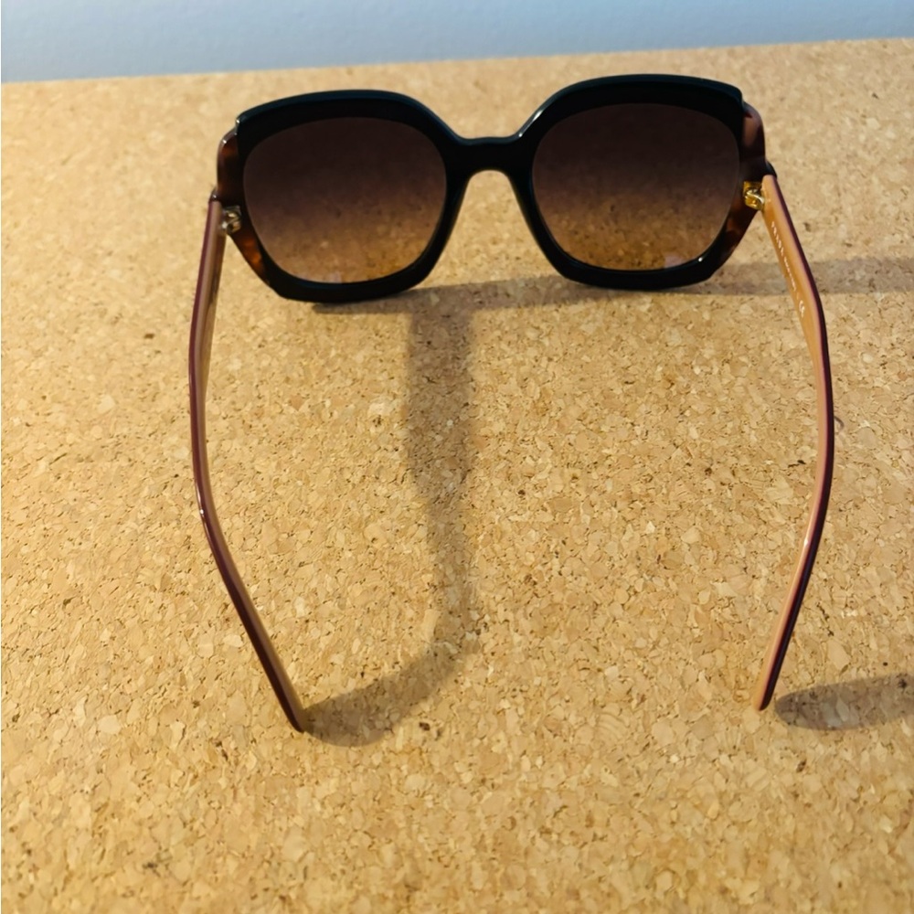 "PRADA" sunglasses - Picture 5 of 5
